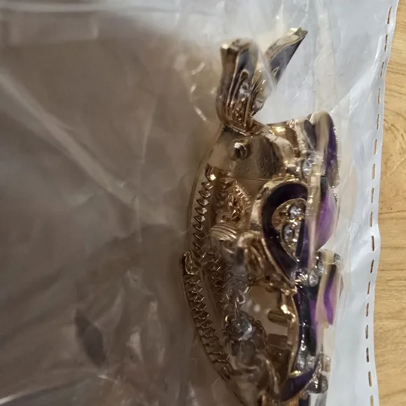 Chic Purple and Gold Butterfly Hair Clip - Picture 2 of 2